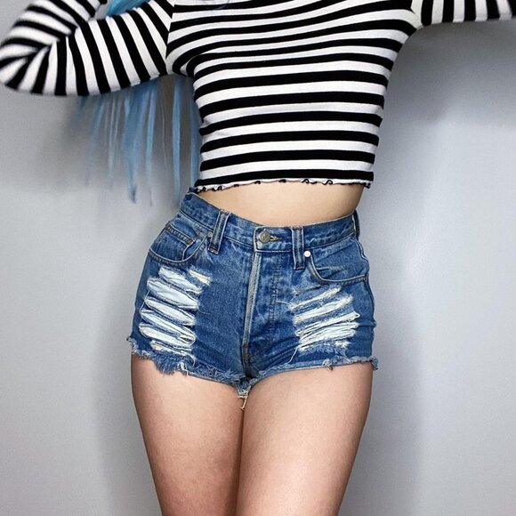 MINKPINK Denim Distressed High Waisted Shorts - Picture 4 of 7